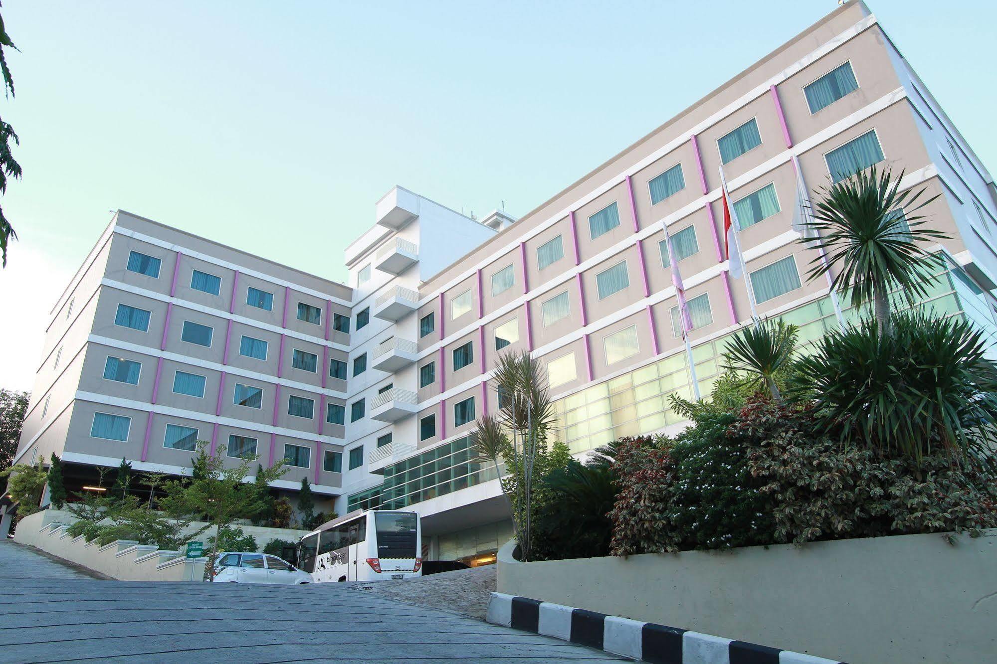 ดีพริมาโฮเทล บาลิกปาปัน  Hotel ภายนอก รูปภาพ
